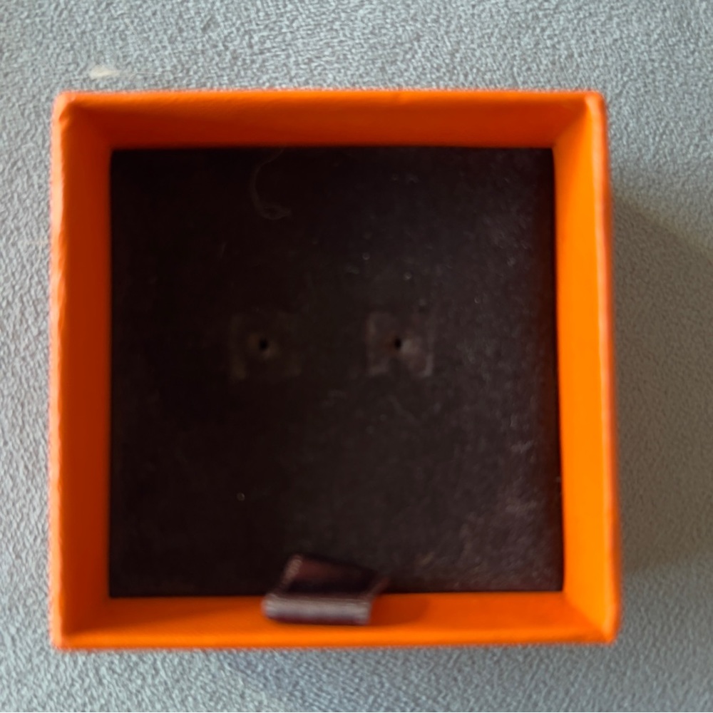 HERMES Earrings Box + Pouch + Tag 2.30x2.30x0.80 inches + Ribbon - Picture 2 of 7